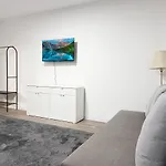 Industrie-gruppenloft Mit & Grillbereich Fuer Bis Zu 12 Personen *