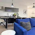 Industrie-gruppenloft Mit & Grillbereich Fuer Bis Zu 12 Personen