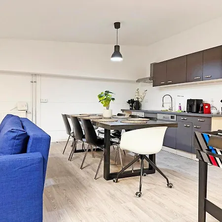 Industrie-gruppenloft Mit & Grillbereich Fuer Bis Zu 12 Personen 뉘르팅엔