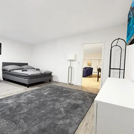 Industrie-gruppenloft Mit & Grillbereich Fuer Bis Zu 12 Personen Daire